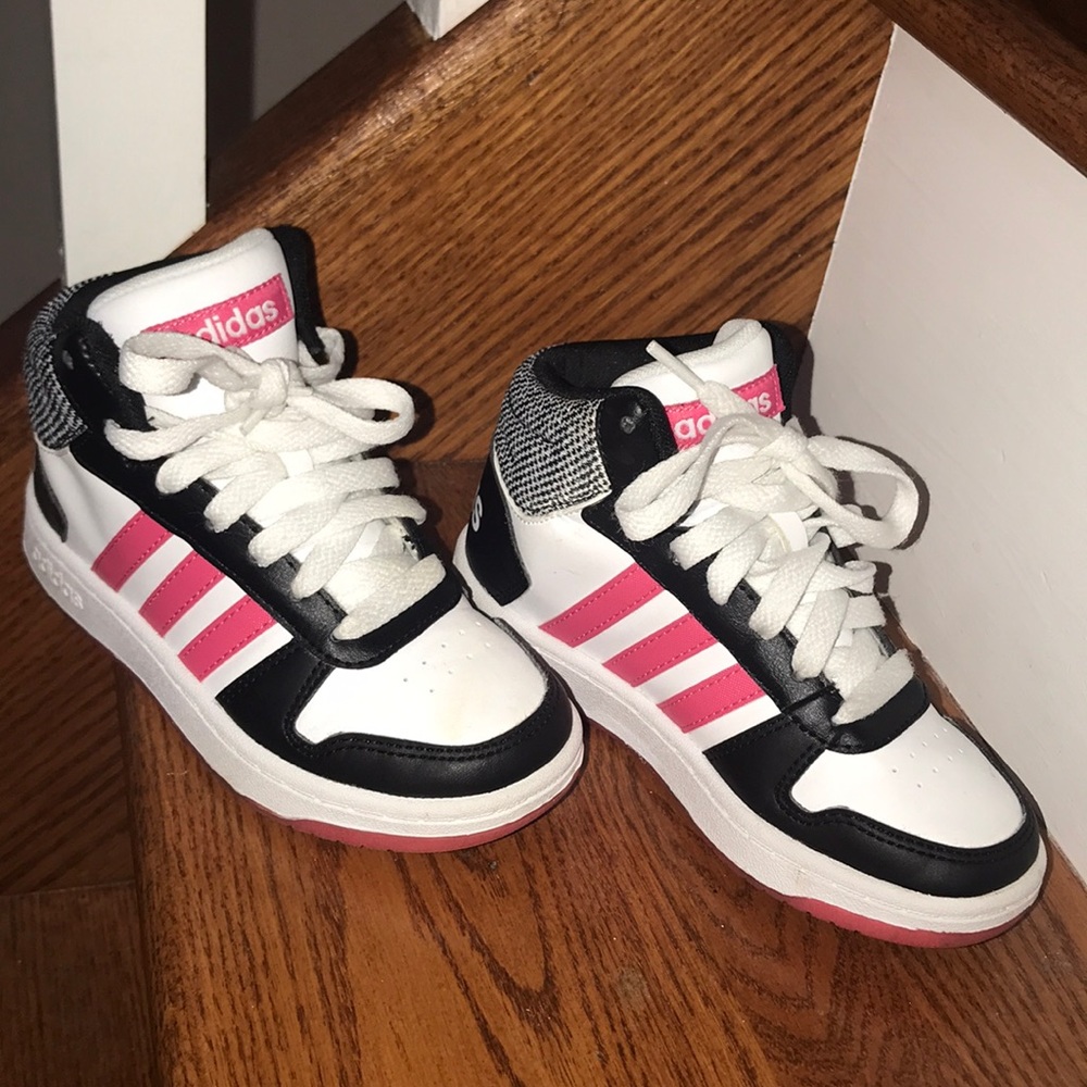 Like new Adidas high top girls sneakers